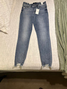 JUDY BLUE MID RISE JEANS